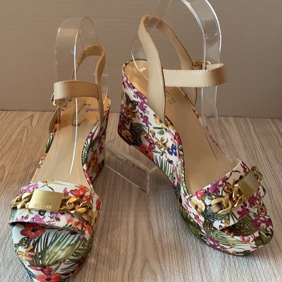 Guess multi flower butterfly ankle strap sandals - Picture 5 of 9